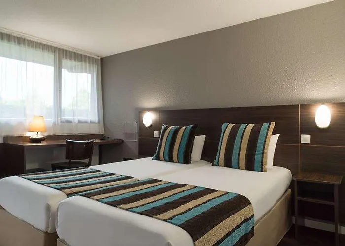 Sure By Western Aeroport 3* Μπιαρίτζ