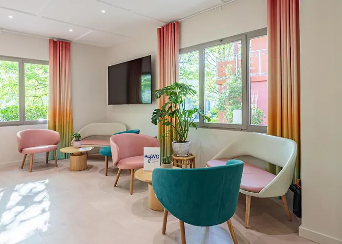 Sure By Western Aeroport 3*