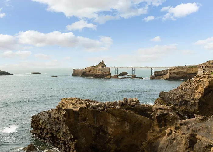 Hotel Sure By Western Aeroport Biarritz