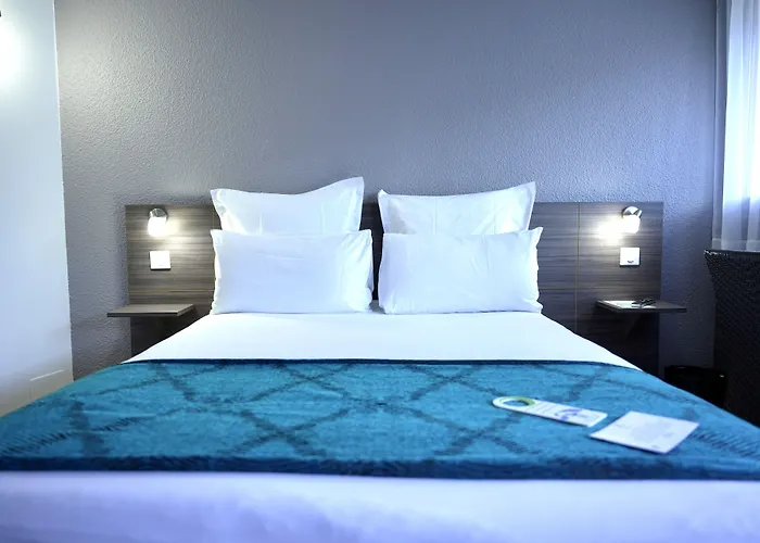 Hotel Sure By Western Aeroport Biarritz