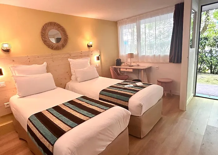 Sure By Western Aeroport Hotel Biarritz