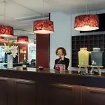 Sure By Western Aeroport Отель 3*