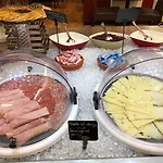 Sure By Western Aeroport 3* Биарриц
