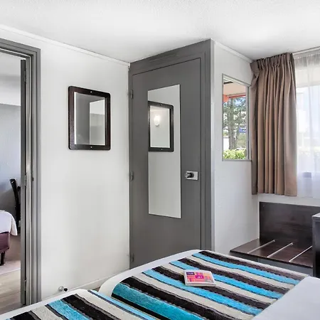 Sure By Western Aeroport فندق