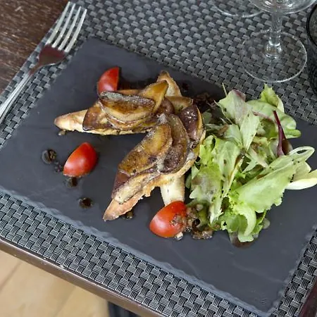 Sure By Western Aeroport Hotel Biarritz