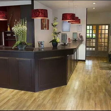 Sure By Western Aeroport فندق