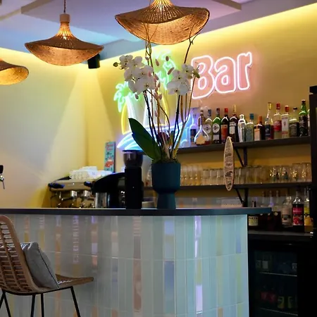 Sure By Western Aeroport 3* بياريتز