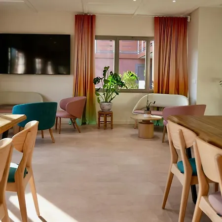 Sure By Western Aeroport 3*