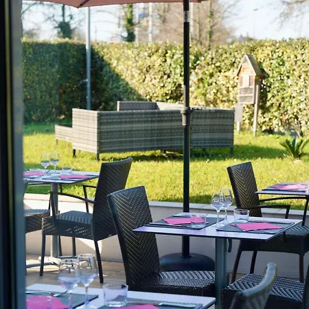 Sure By Western Aeroport Hotel Biarritz