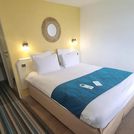 Sure By Western Aeroport Hotel 3*
