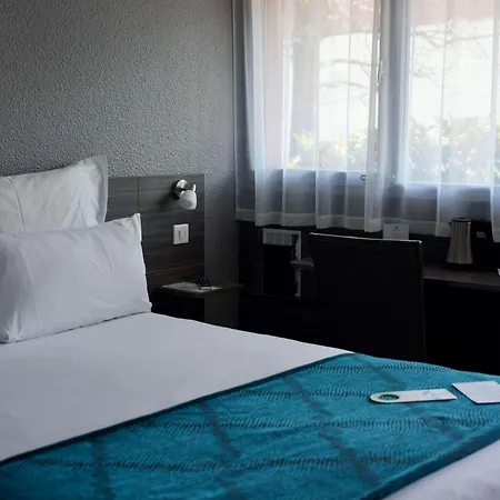 Hotel Sure By Western Aeroport Biarritz