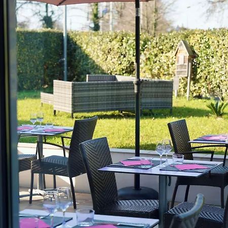 Hotell Sure By Western Aeroport Biarritz