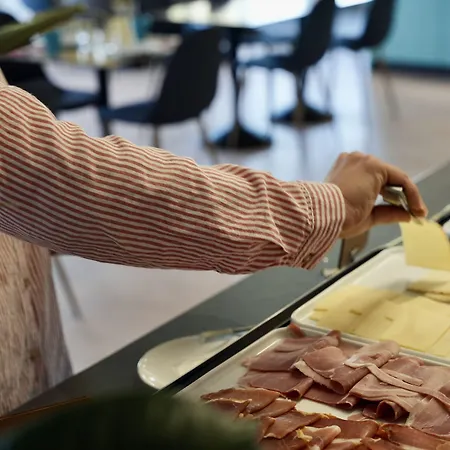 Sure By Western Aeroport فندق بياريتز