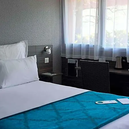 Sure By Western Aeroport 3*