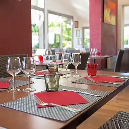 Sure By Western Aeroport 3* Biarritz