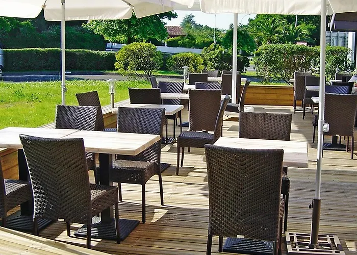 Szálloda Sure By Western Aeroport Biarritz