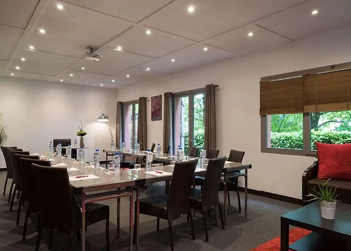 Sure By Western Aeroport 酒店