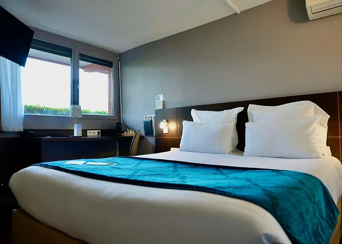 Sure By Western Aeroport 酒店