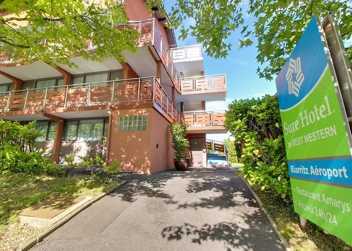 فندق Sure By Western Aeroport بياريتز